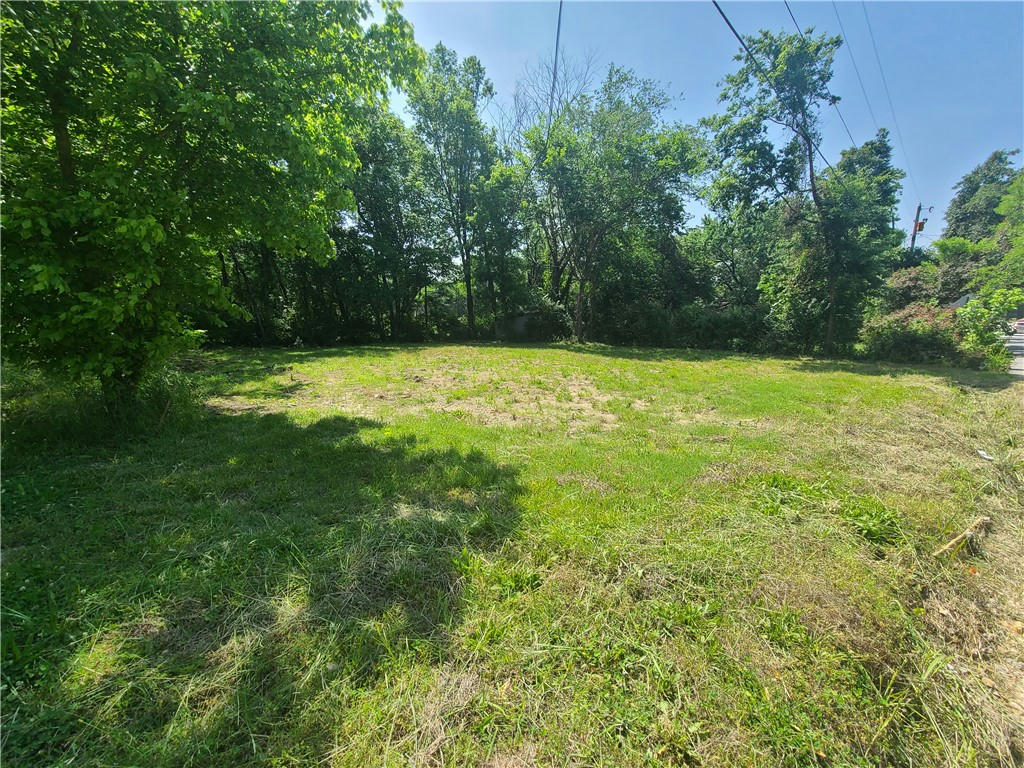 626 S HAPPY HOLLOW RD, FAYETTEVILLE, AR 72701, photo 1 of 3