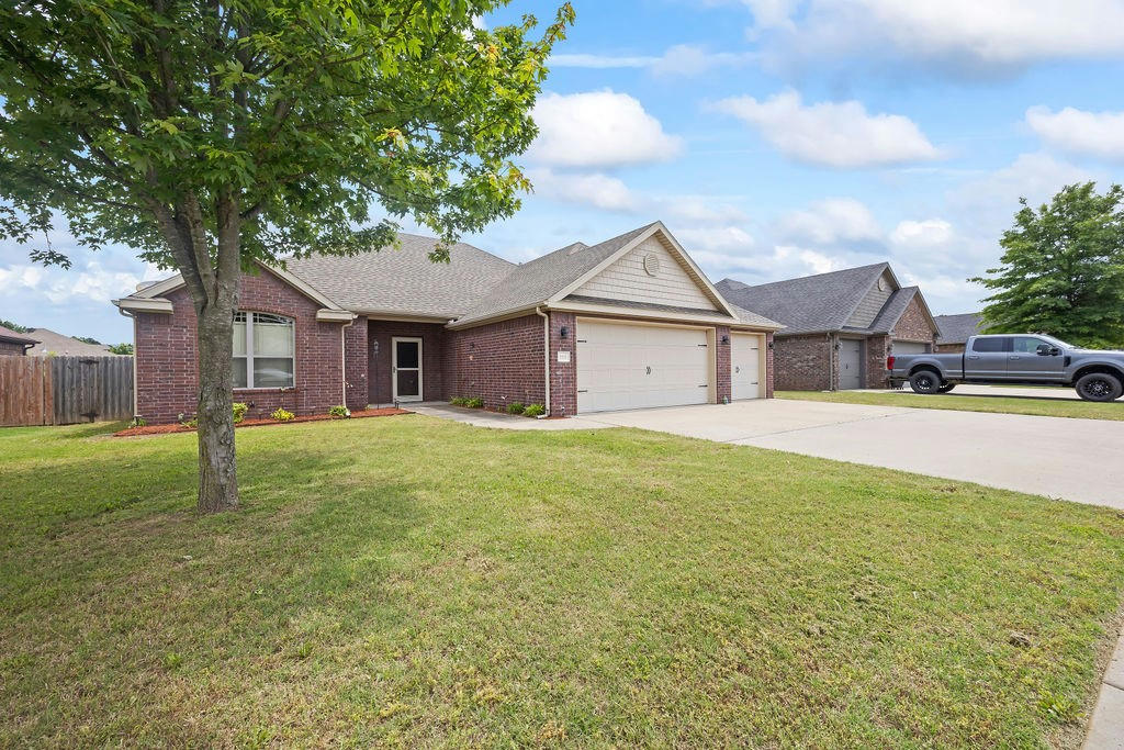 2913 N 14TH PL, ROGERS, AR 72756, photo 1 of 22