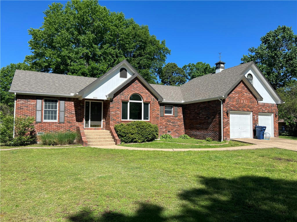503 W TWIN SPRINGS ST, SILOAM SPRINGS, AR 72761, photo 1 of 46