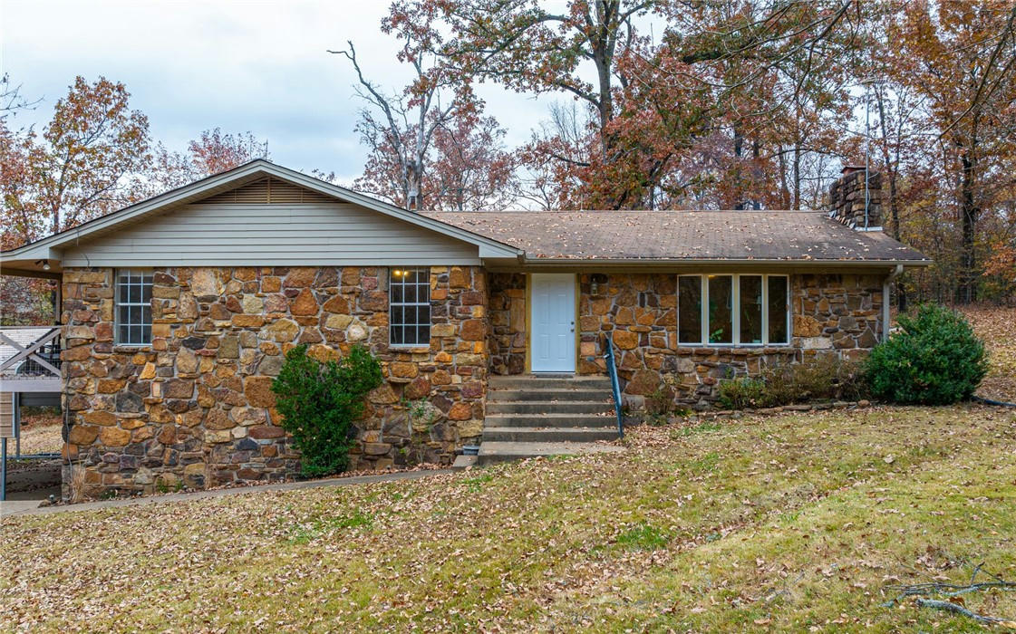8806 S GRAPHIC DR, ALMA, AR 72921, photo 1 of 57